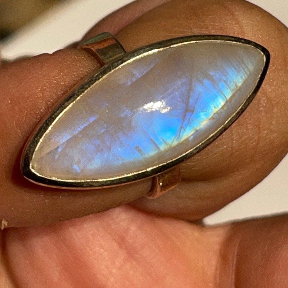 Labradorite Marquise Statement Ring - White/Blue Iridescent